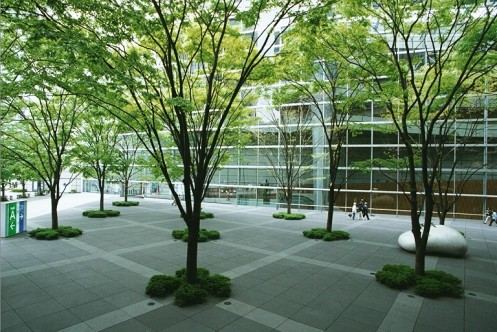 Exterior view of Tokyo International Forum・Computer_3