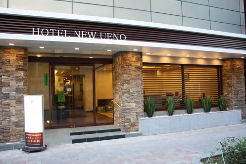 ホテル ニューウエノの入口