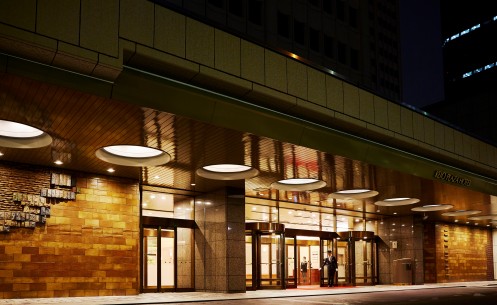 Entrance of Keio Plaza Hotel Tokyo_2
