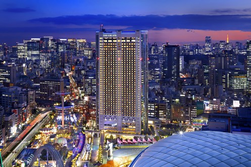 東京巨蛋飯店 賓客諮詢台入口