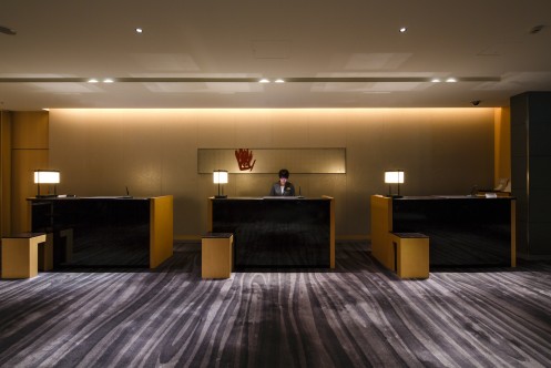 Reception desk of The Capitol Hotel Tokyu・Computer_2